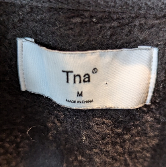 TNA 1/4 zip Black Crop Sweatshirt Medium - Picture 3 of 3